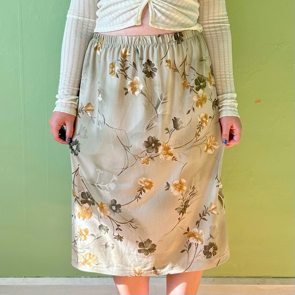 Sage & Gold Floral Skirt 🍃